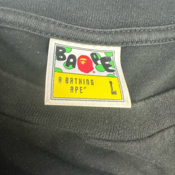 Bape tshirt - Picture 3 of 3